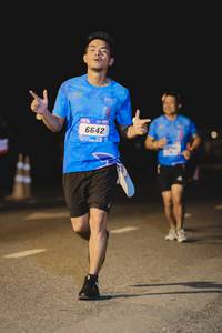 BIB: 6642
                            <button type="button" onclick="openModal(3398776)" class="btn btn-primary btn-sm float-right btn-popup" data-toggle="modal" data-target=".modal-high-quality">
                        <i class="fas fa-shopping-cart"></i> Add to Cart
                    </button>
                                            <button type="button" onclick="isThisMe(3398776, true)" class="btn btn-success btn-sm float-right btn-popup btn-isme hidden" data-toggle="tooltip" data-placement="bottom" title="นี่คือรูปของคุณใช่ไหม คลิกที่นี่เพื่อเอาเข้าอัลบั้ม">
                        <i class="fas fa-plus"></i> Add to album
                    </button>
                    <button type="button" onclick="isThisMe(3398776, false)" class="btn btn-warning btn-sm float-right btn-popup btn-isnotme hidden">
                        <i class="fas fa-ban"></i> Remove from album
                    </button>